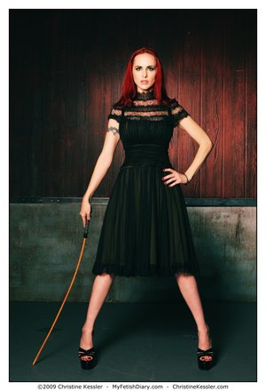 Mistress_Mz_by_steeneeweenee