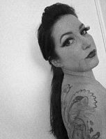 Soviet-Mercedes-reporter