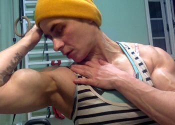 Luctor et Damnum – ik worstel en… verlies van Meesteres Emma Switch