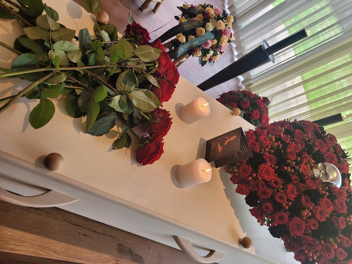 Meesteres Kim gecremeerd in Almere Meesteres Kim gecremeerd