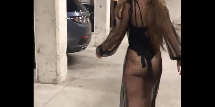 Meesteres Athena komt met nieuwe site; kijken, luisteren en raden maar!