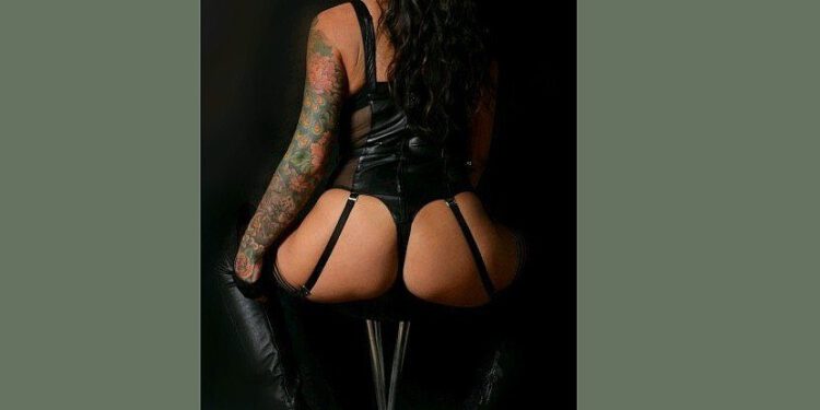 Website Meesteres Manja! (attentie door een vaste slaaf)