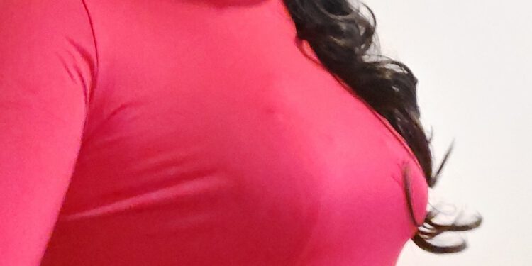 De nieuwe Meesteres Tessa heeft slavenvacatures…