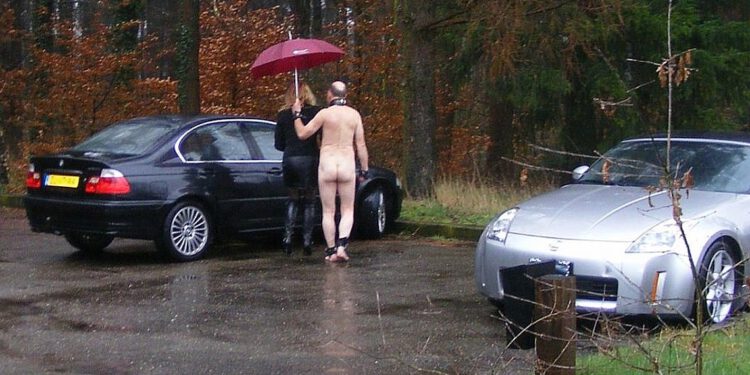 Wie is Mistress Valerie … ?