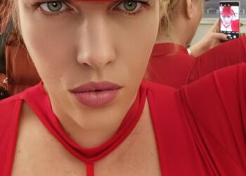 Mogen wij u voorstellen: Meesteres Kat van Doorn!!