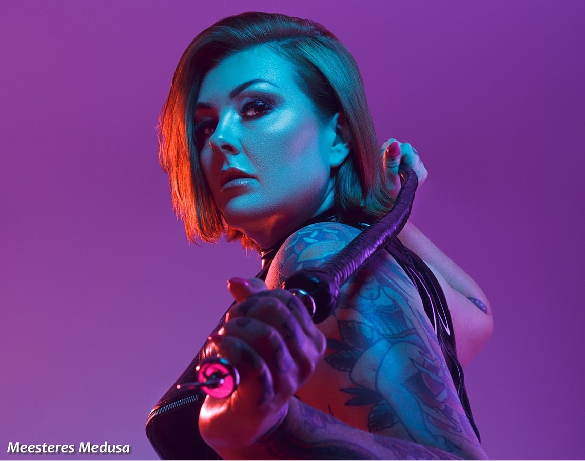 Avondje uit met de Meesteres ...? avondje uit met de Meesteres