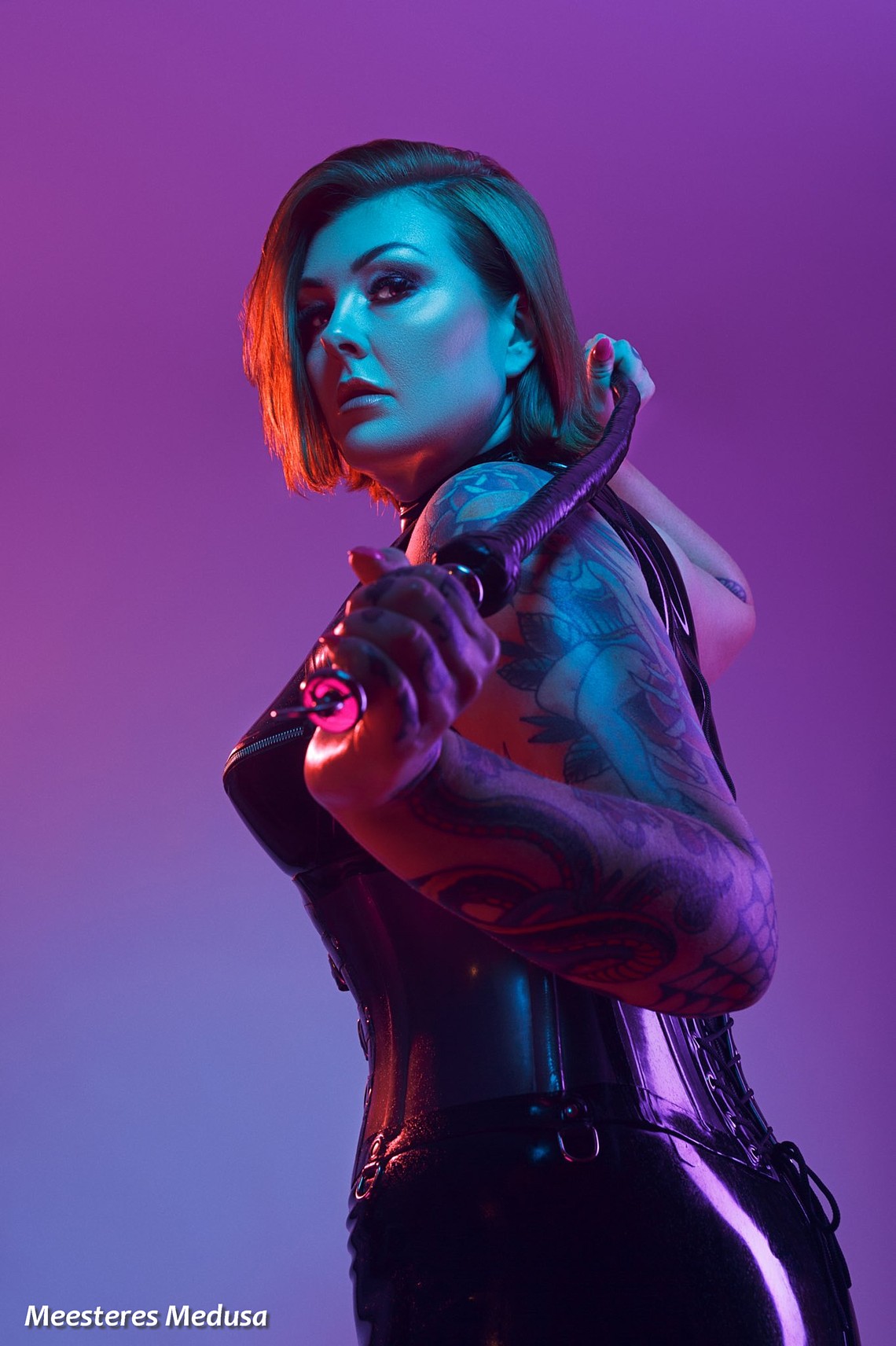 Een avondje uit met Meesteres Medusa Avondje uit met Meesteres Medusa