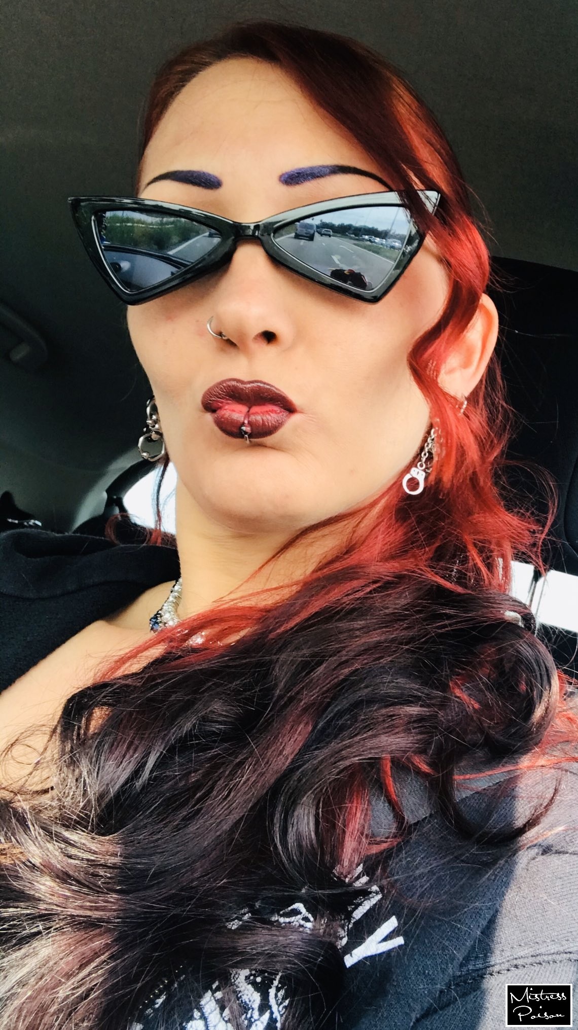 Mistress Poison wachtlijst