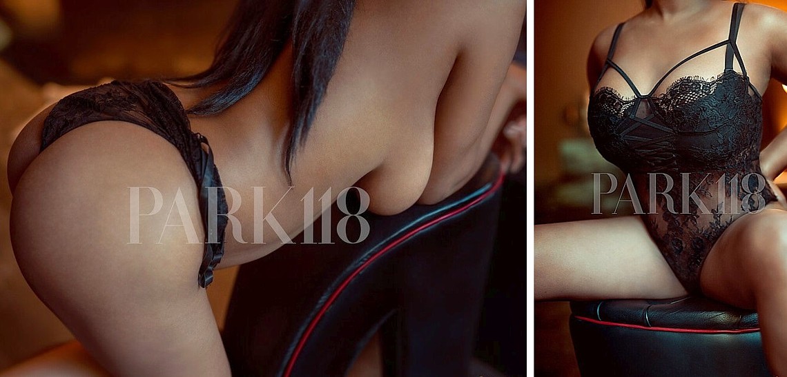 Tyra, een te aanbidden dame van plezier Aanbidden dame van plezier