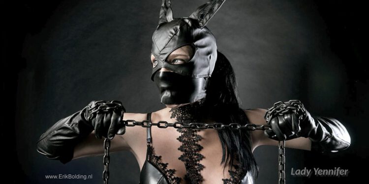 Meesteres Yennifer is Lady Yennifer (want erotischer…)