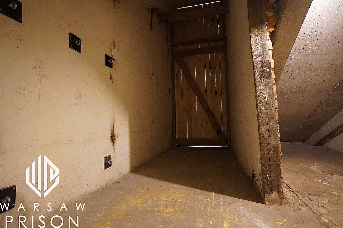 De geur in dit deel van het cellencomplex van Warsaw Prison blijkt dus mee te vallen blijkt uit het verslag verslag Warsaw Prison