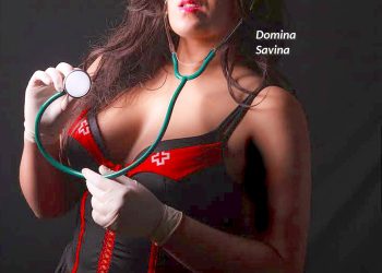 Nieuwe site voor Domina Savina! (Mooi man!)