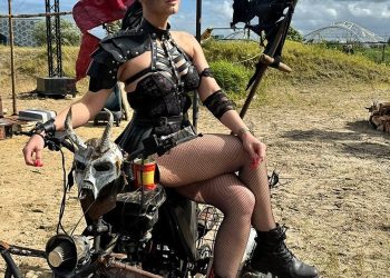 Mistress Eve permanenter (óók) in Beek en Donk!