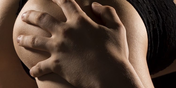 Interessant! Nieuw – neoklassiek – seksspeeltje!