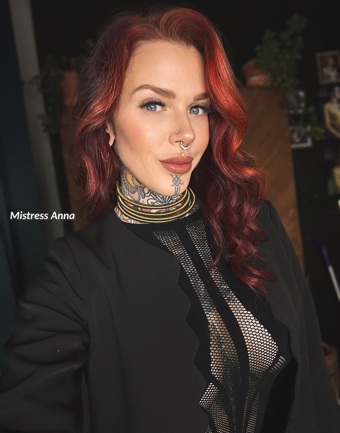 Mistress Anna is om van te dromen, met je eyes wide shut Mistress Anna