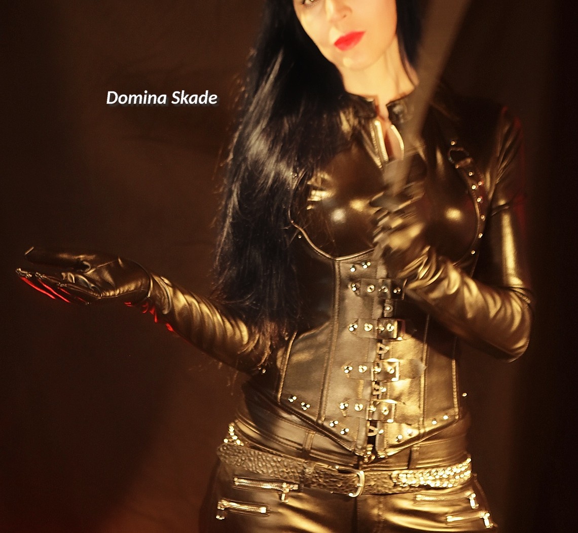 Domina Skade is weer in haar tweede huis, te Amsterdam Skade Amsterdam