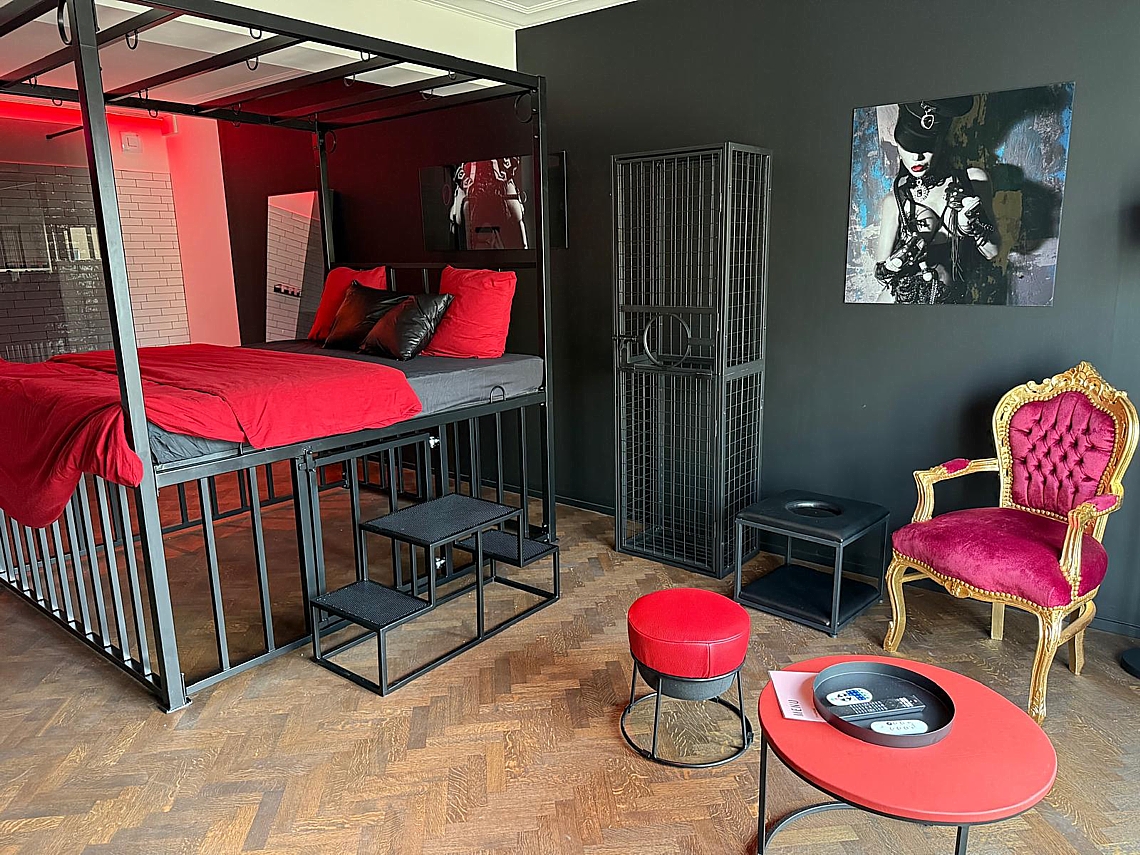 Een kiekje van Mystica, de BDSM-kamer van La Notta Bianca BDSM-kamer