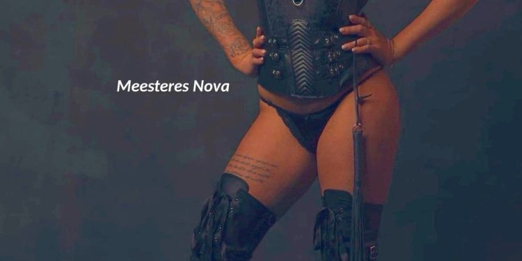 Meesteres Nova “nieuwe stijl”! Interview volgt ennn… slaven gezocht!